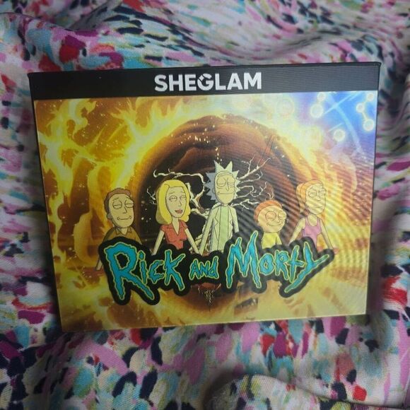 Rick and Morty The Meaning(Lessness) Of Life 12 Shade Eyeshadow Palette - Picture 6 of 7